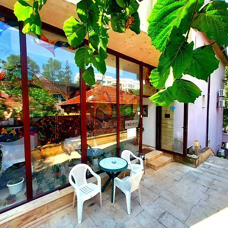 Family Art Hotel Gallery Pleven Exterior foto